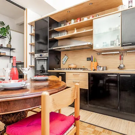 Spacious With Kitchenette, Near Piazza Maggiore Διαμέρισμα *