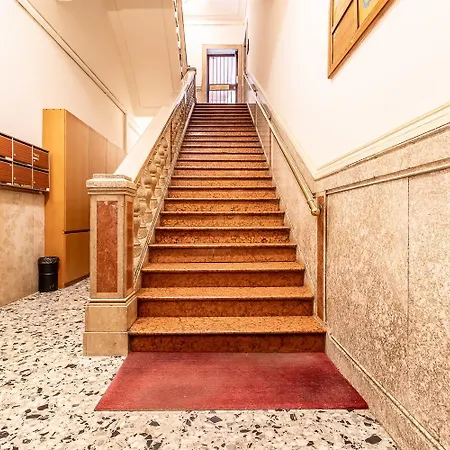 Spacious With Kitchenette, Near Piazza Maggiore Μπολόνια